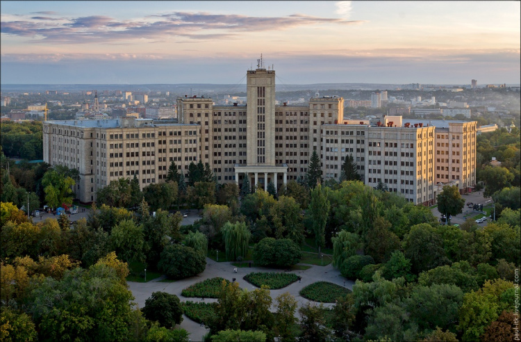 Каразінський інформує: питання про можливість зменшення вартості навчання у зв’язку з карантином